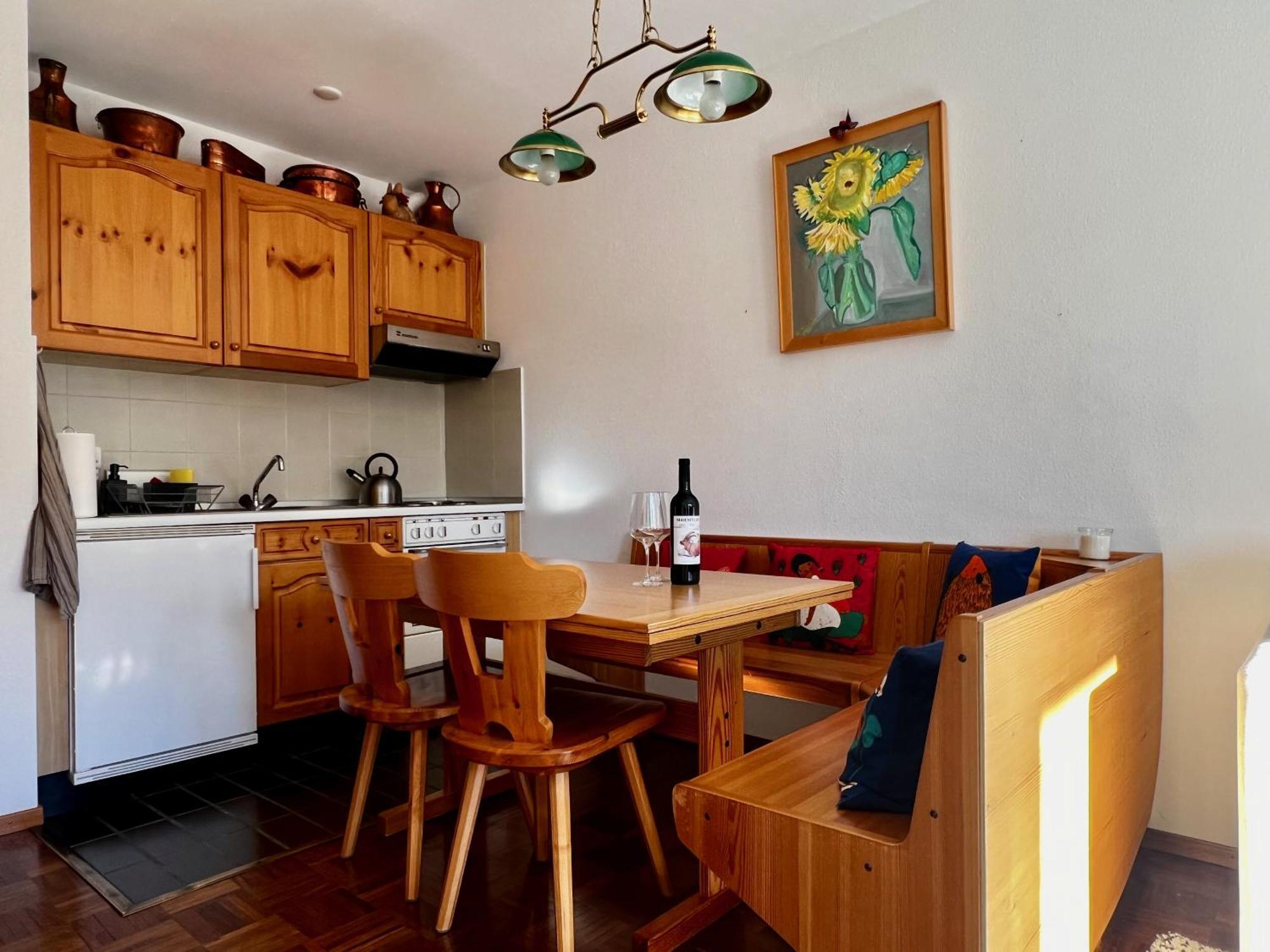 Apartment Pool And Sauna!san Bernardino With Free Parking And Wifi, Netflix Account Available!