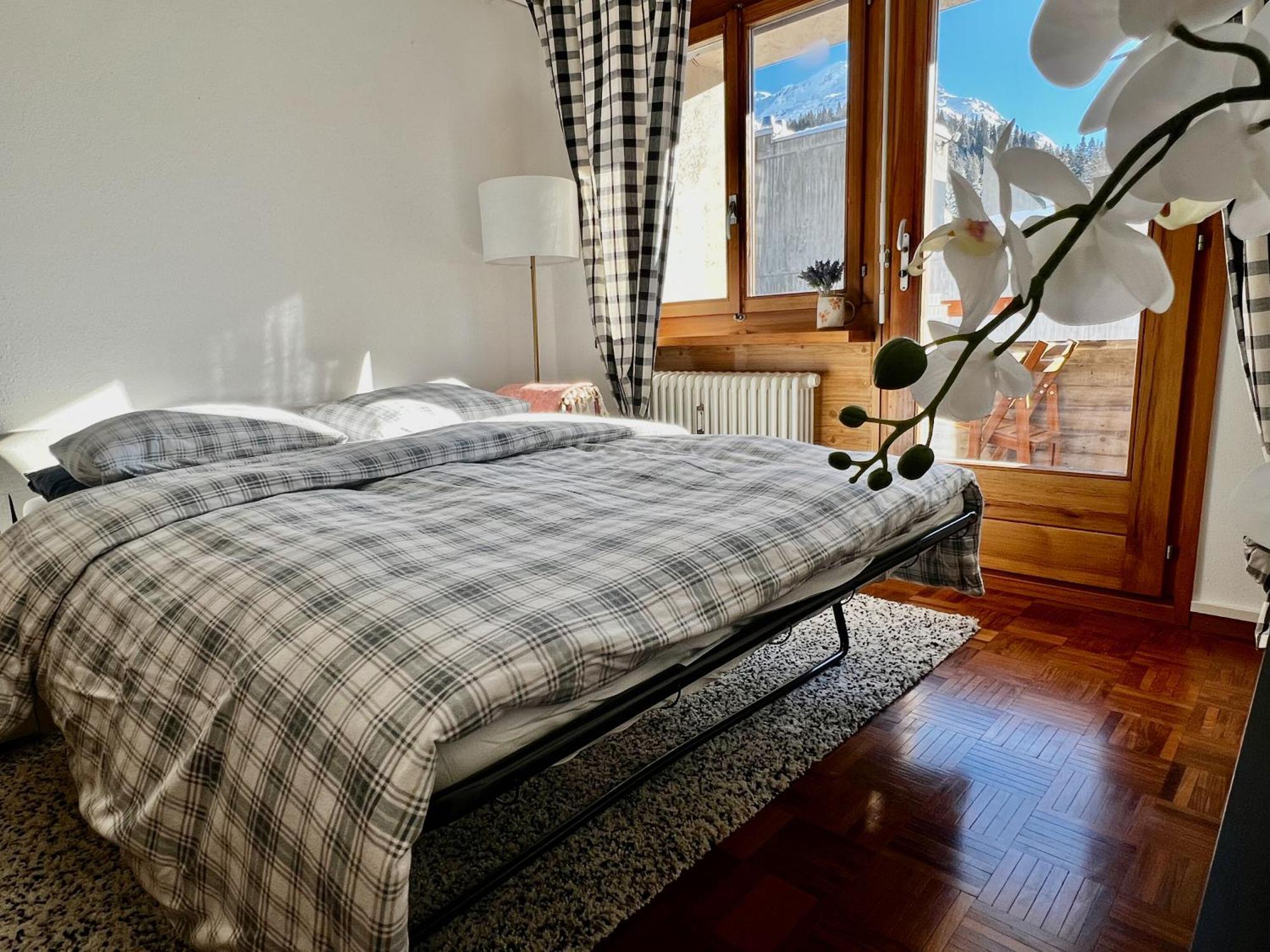 Pool And Sauna!san Bernardino With Free Parking And Wifi, Netflix Account Available! Appartement San Bernardino